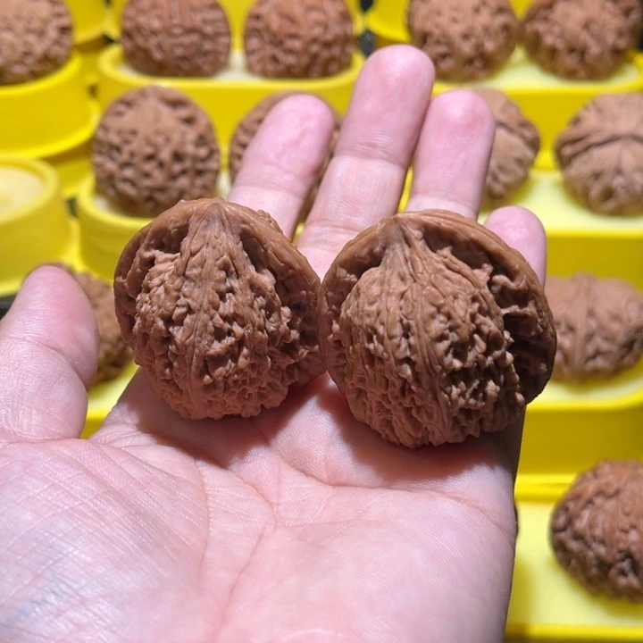 大****桃核吊坠南疆全品