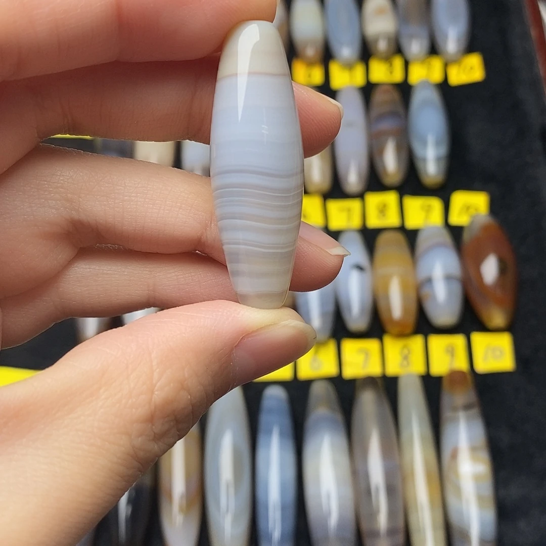 兔***哥玛瑙/玉髓未镶嵌颈饰