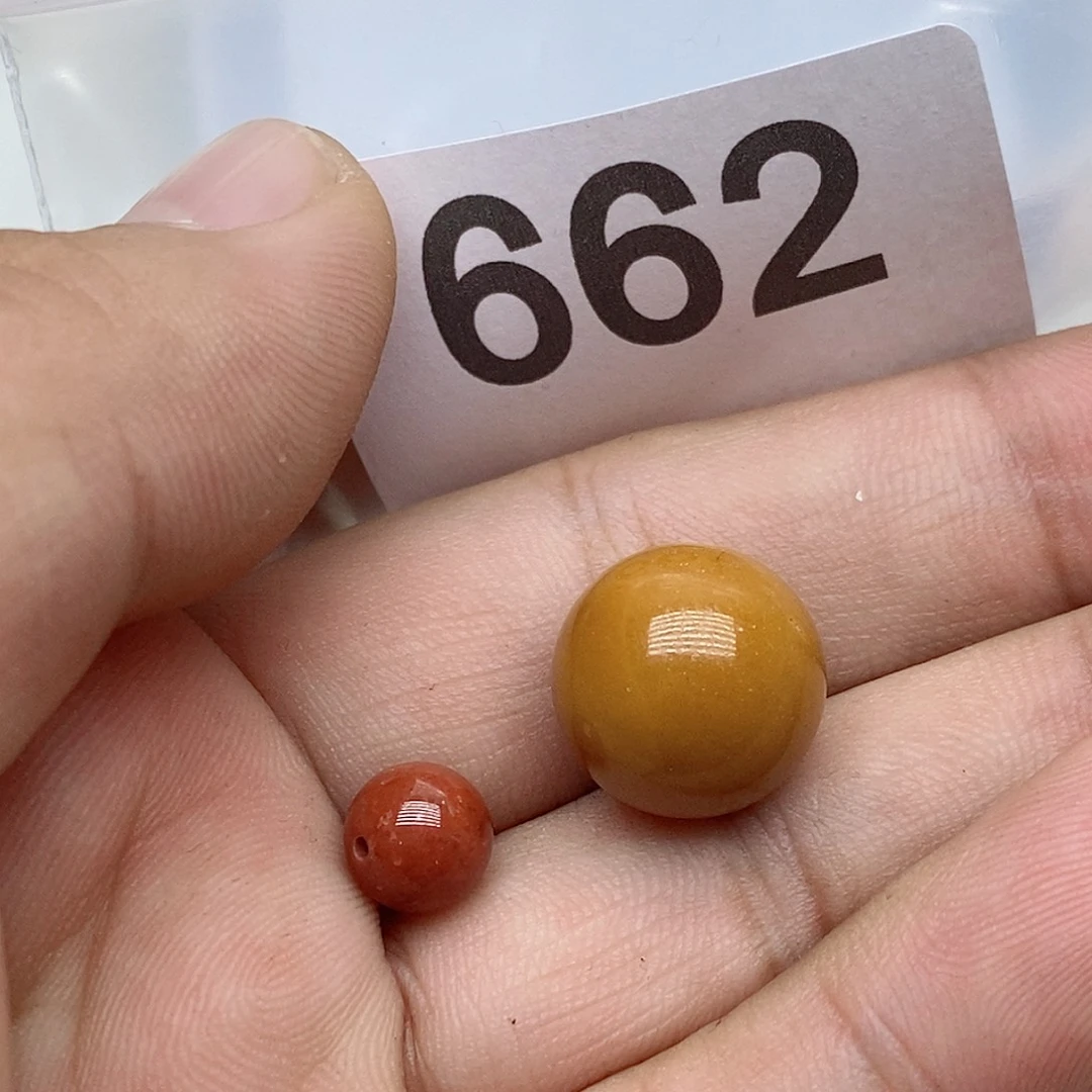 南红玛瑙未镶嵌珠宝奇石