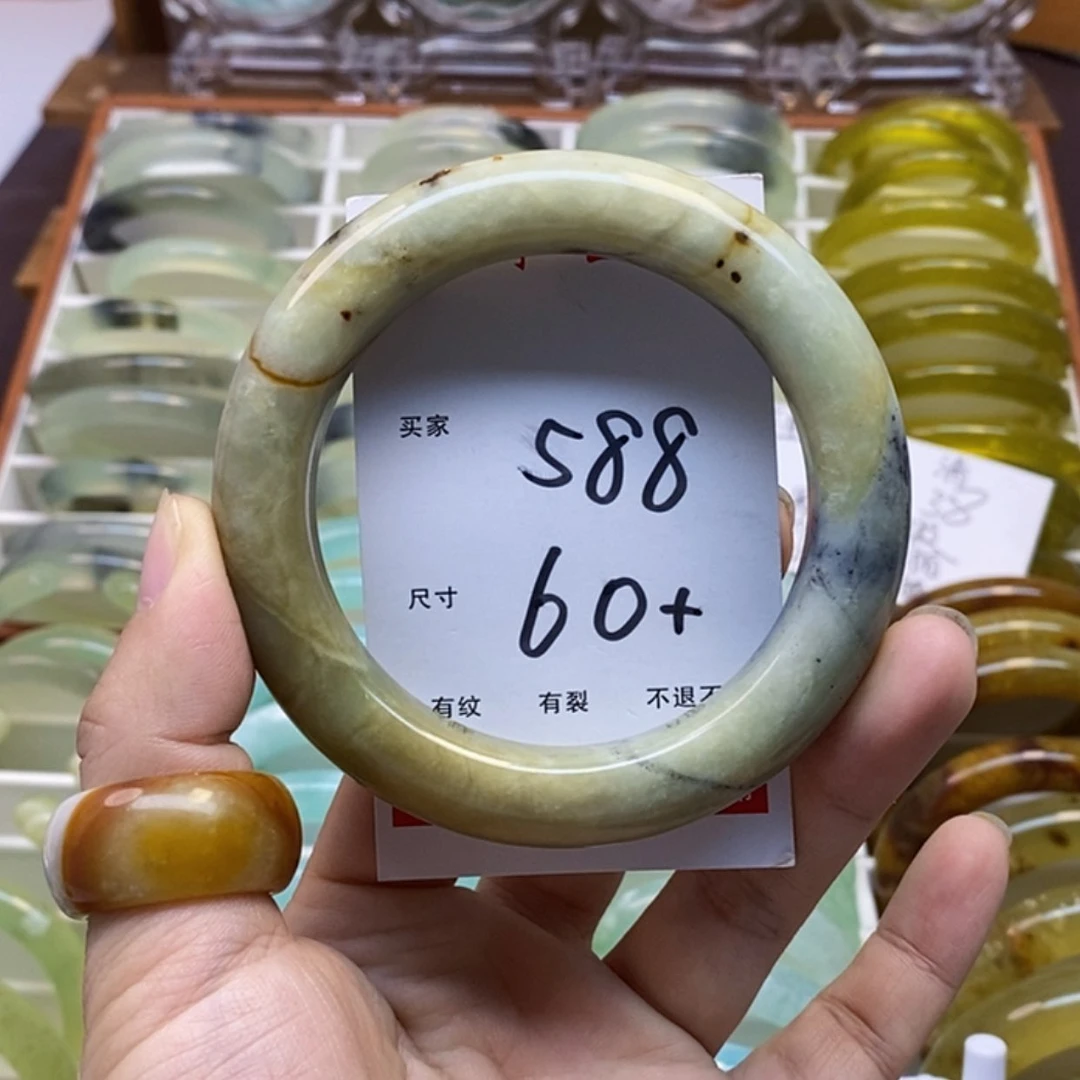 【闪购商品】蛇纹石玉手镯未镶嵌