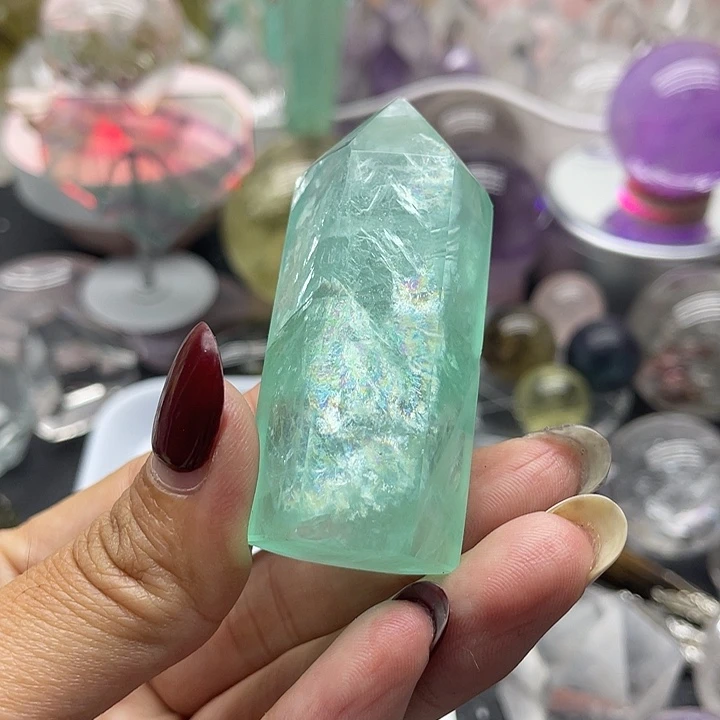 莯***u未镶嵌珠宝半成品水晶52绿莹石柱