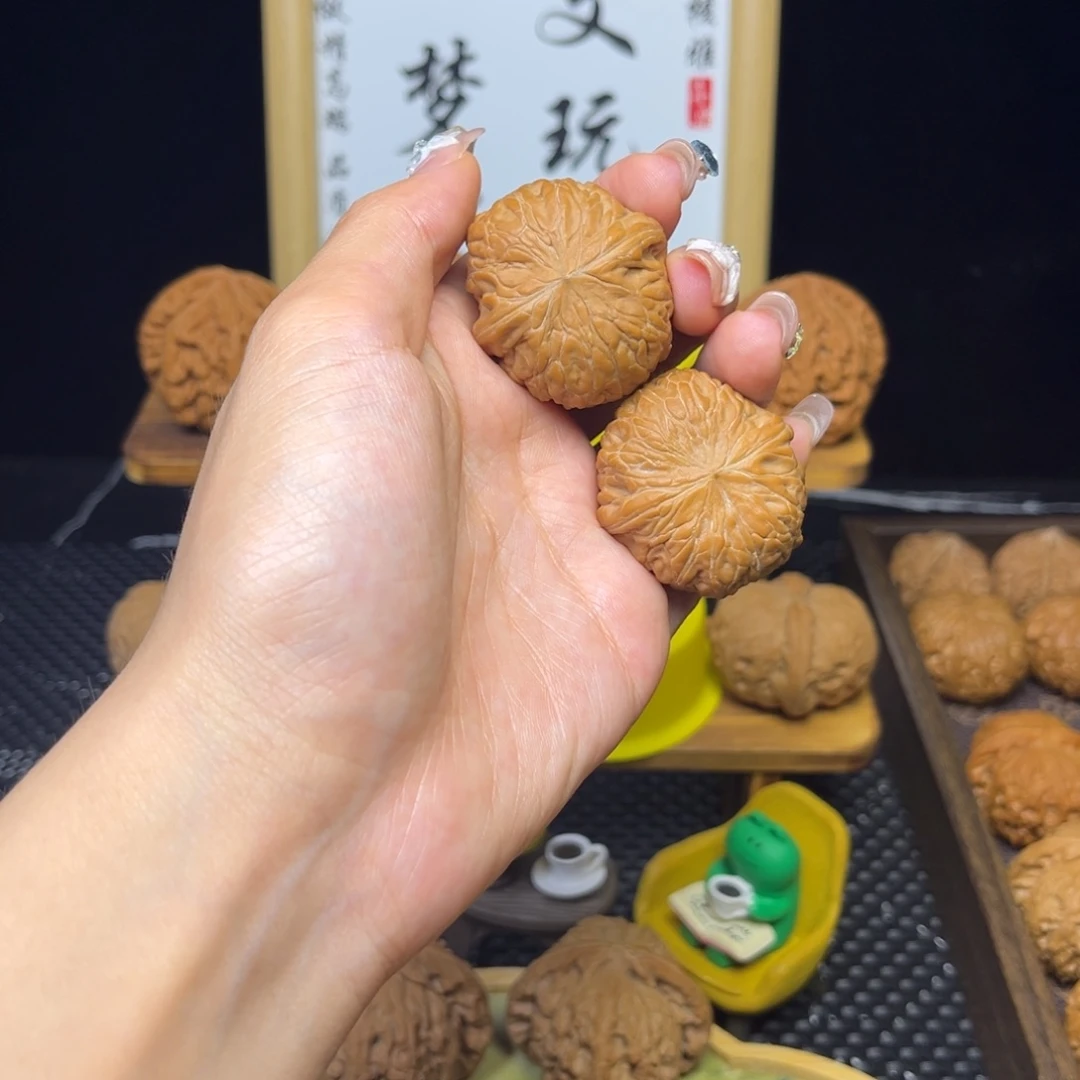 王***.吊坠文玩核桃铁锤35