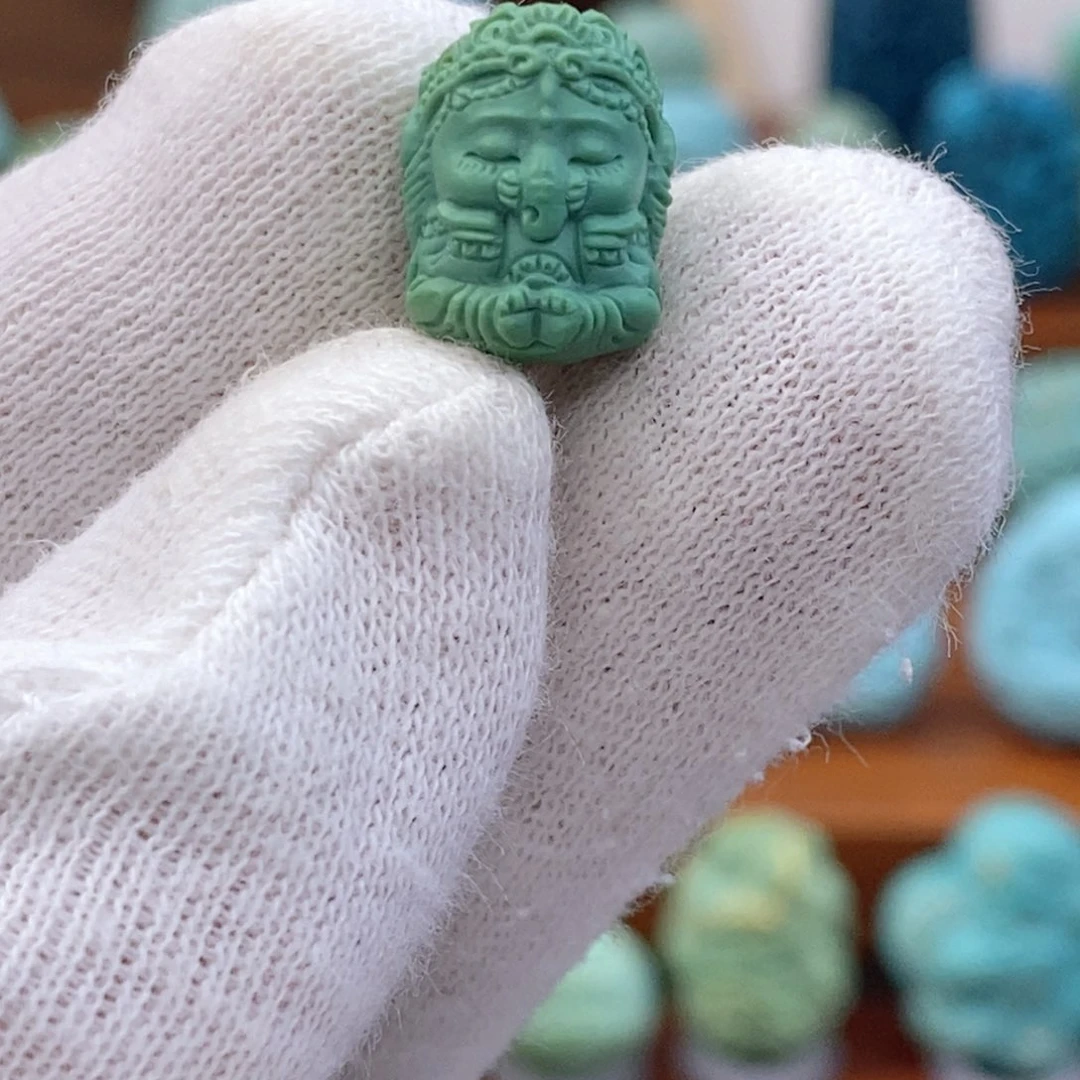 未镶嵌绿松石珠宝奇石