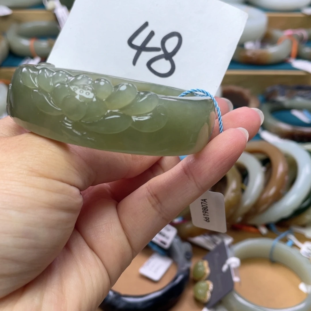 未镶嵌手镯和田玉圈口56
