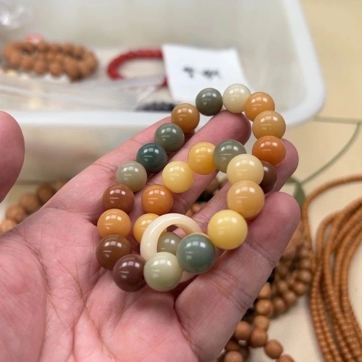 吊坠白玉菩提黄色3553