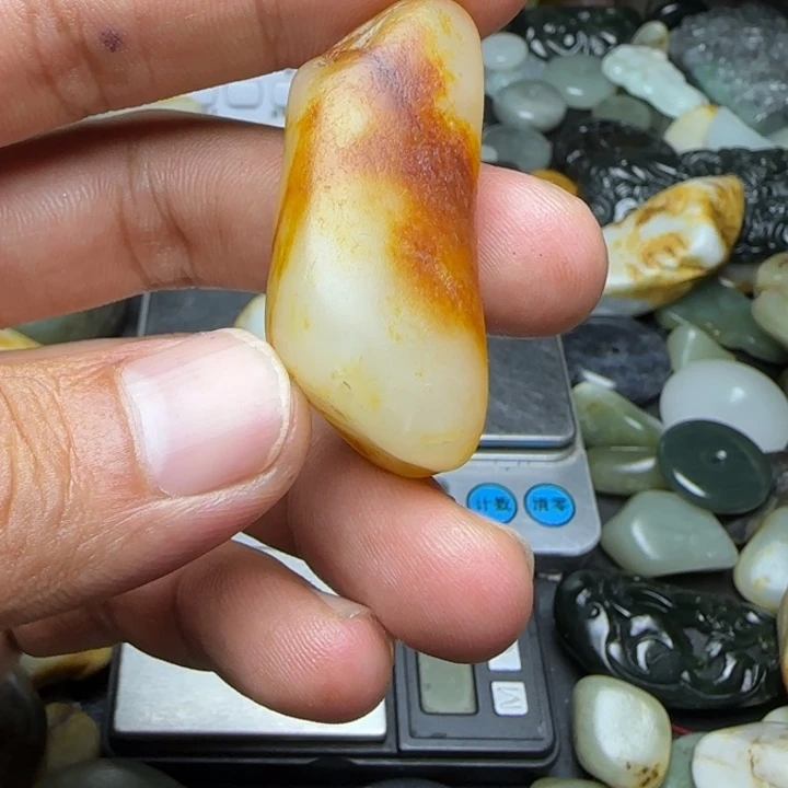 颈饰未镶嵌和田玉（子料）?*好