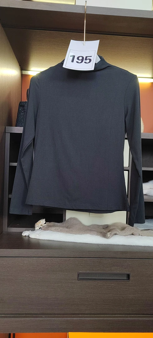 195针织衫轻熟风女长袖春季网红百搭女装上衣设计师毛衫