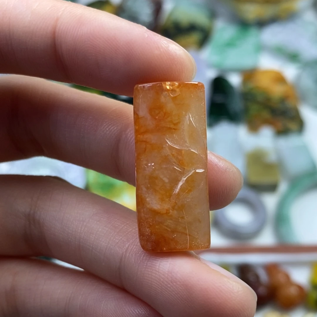 翡翠未镶嵌颈饰吊坠