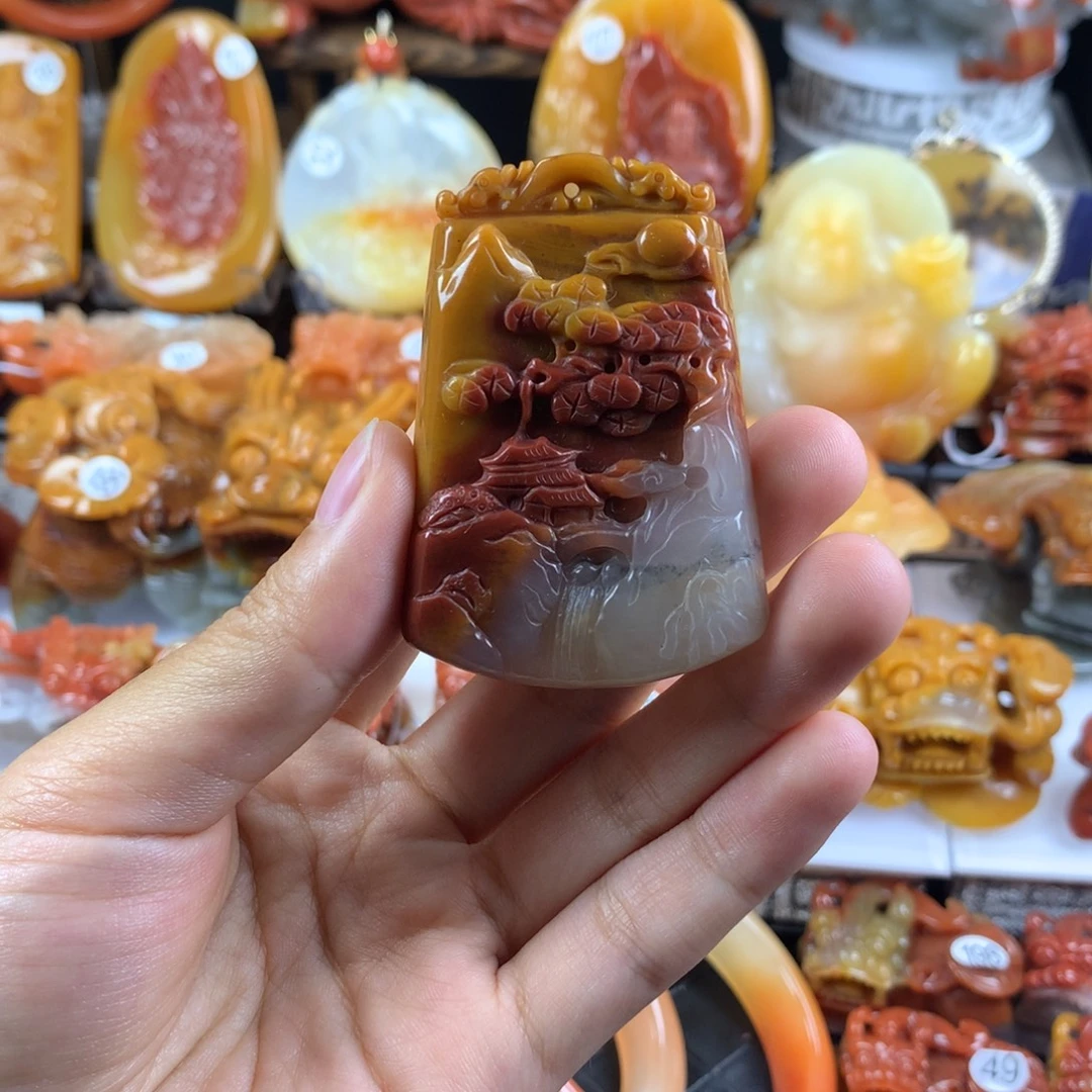 石英质玉（黄龙玉）未镶嵌挂件