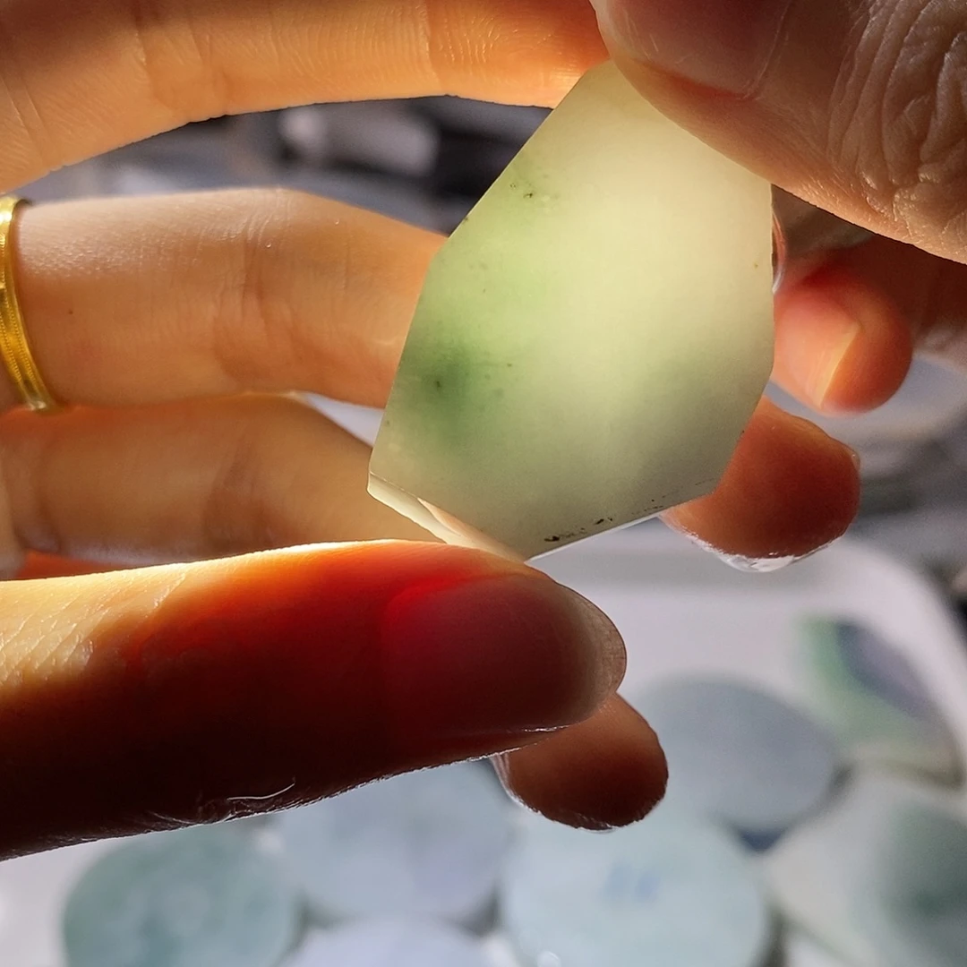 定制翡翠未镶嵌翡翠私人定制