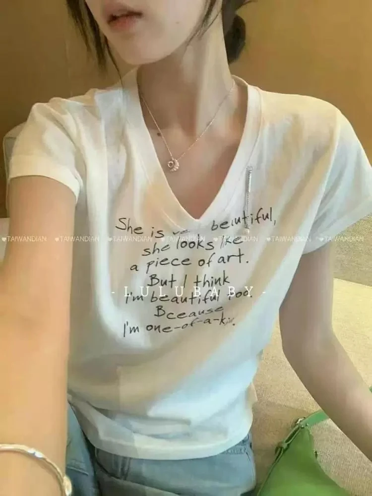 183夏季新款链条字母时尚V领T恤女短袖时尚百搭休闲上衣潮