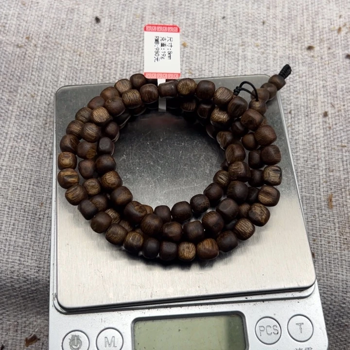 沉香手串卡8瘤疤珠19克