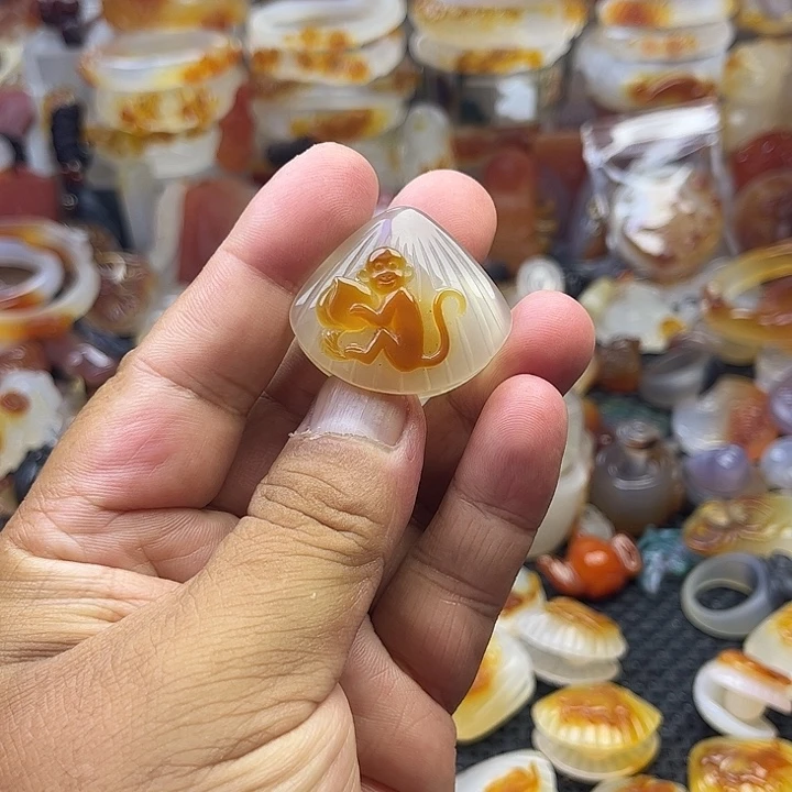 玛瑙/玉髓颈饰未镶嵌