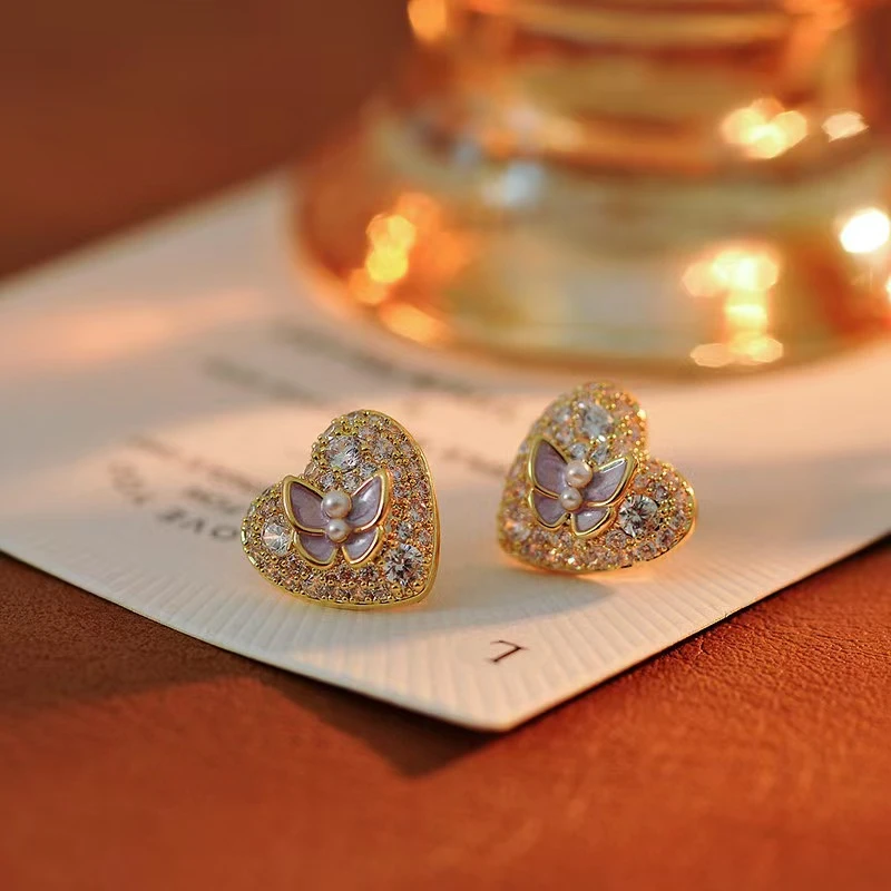 铜合金合成锆石耳饰 E300---时尚百搭气质简约爱心耳钉