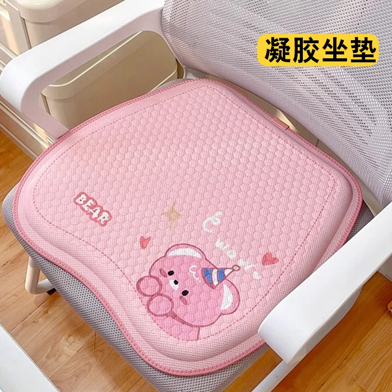 卡通新款汽车坐垫四季通用透气凝胶垫可爱女士车内办公室座垫矫正