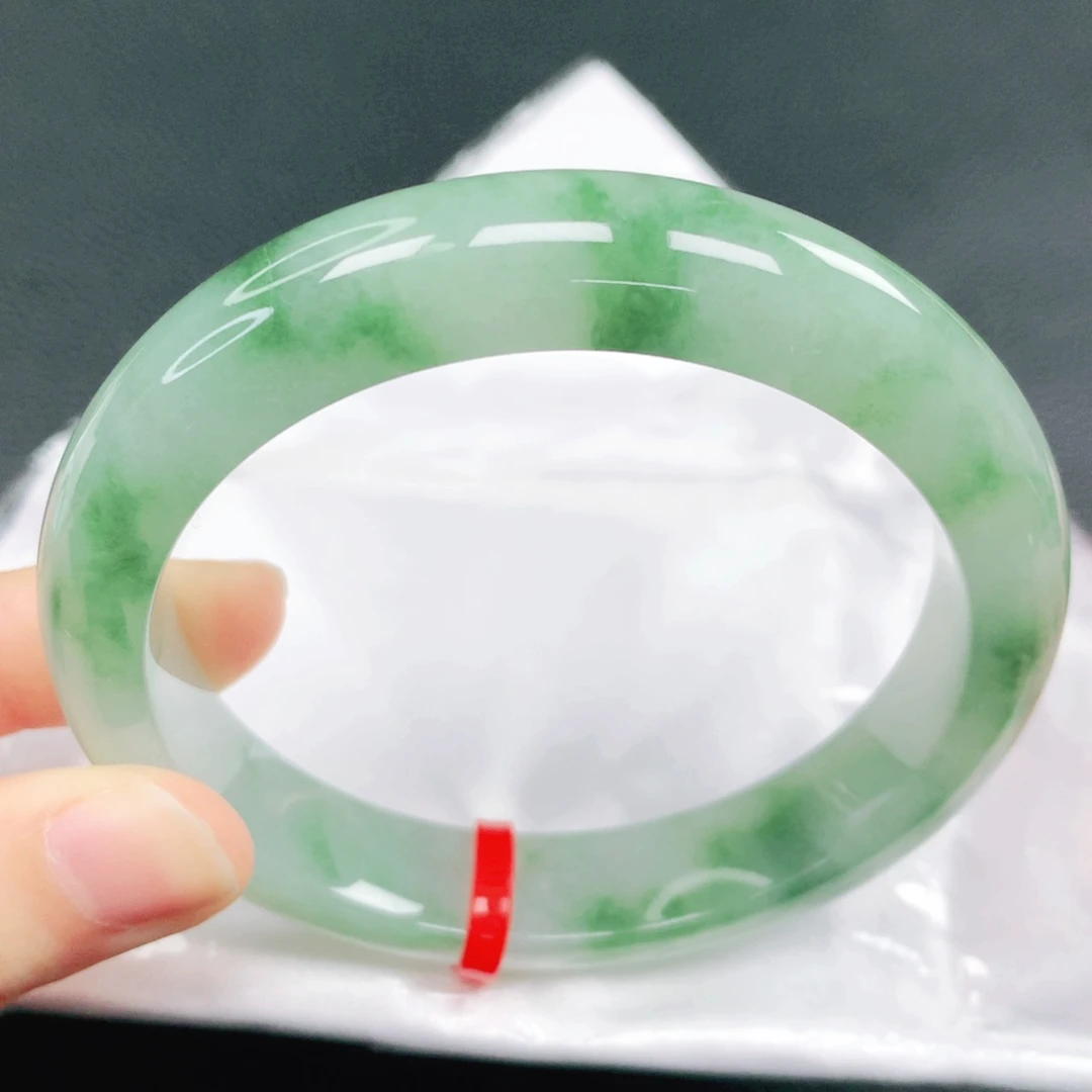 翡翠未镶嵌手镯60圈