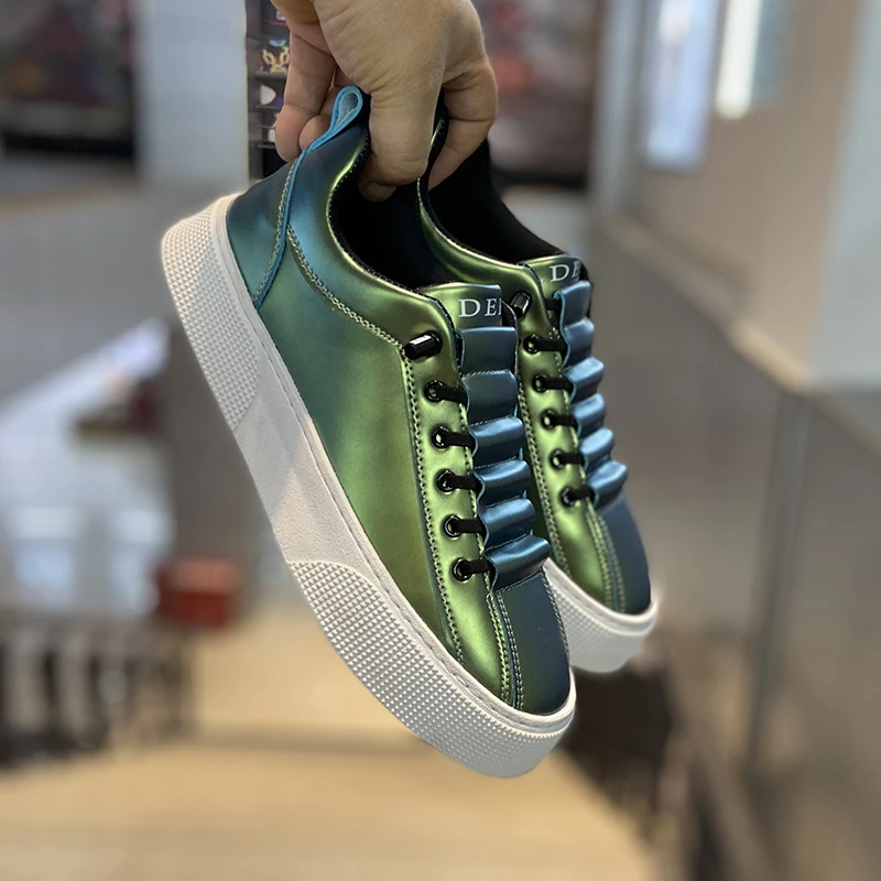 欧洲站秋季2025小白鞋潮鞋一脚蹬亮面嘻哈风炫彩电镀休闲板鞋男鞋