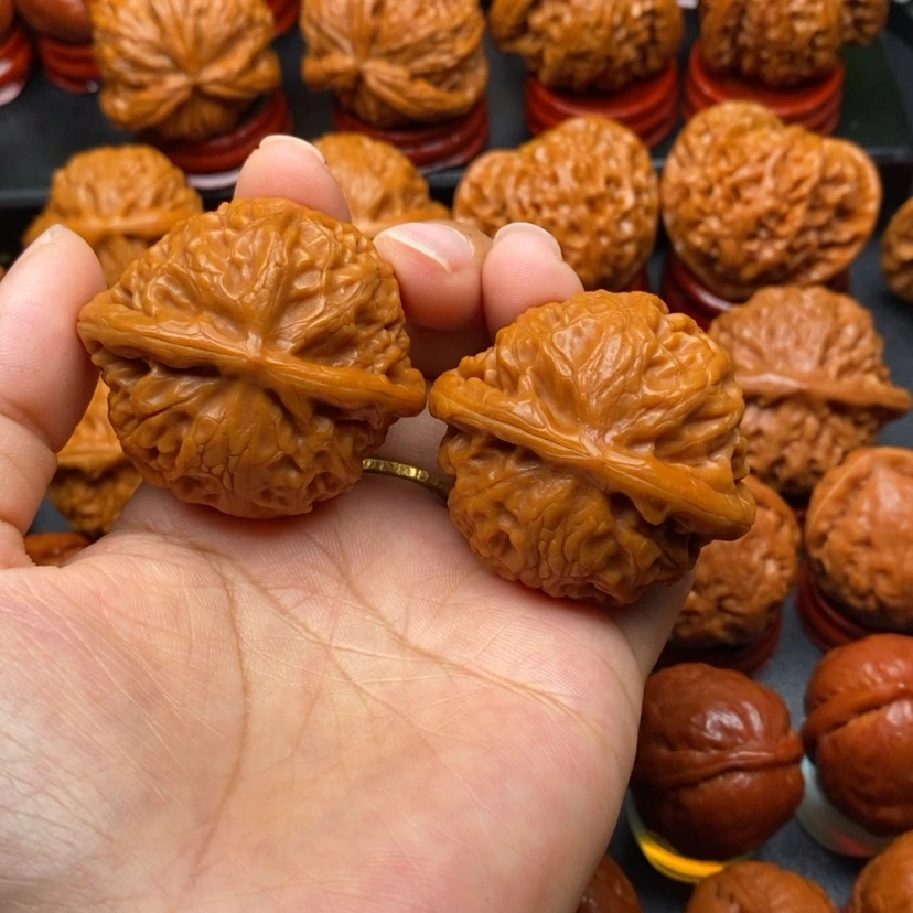 【闪购商品】文玩核桃把件43宫灯