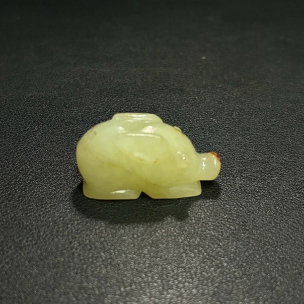 清代和田玉猪挂件/古63563