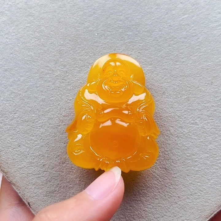 蜜蜡未镶嵌颈饰佛公