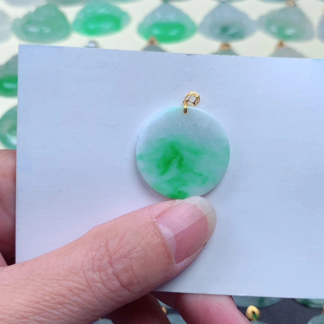 翡翠吊坠(不含链)18K金镶嵌