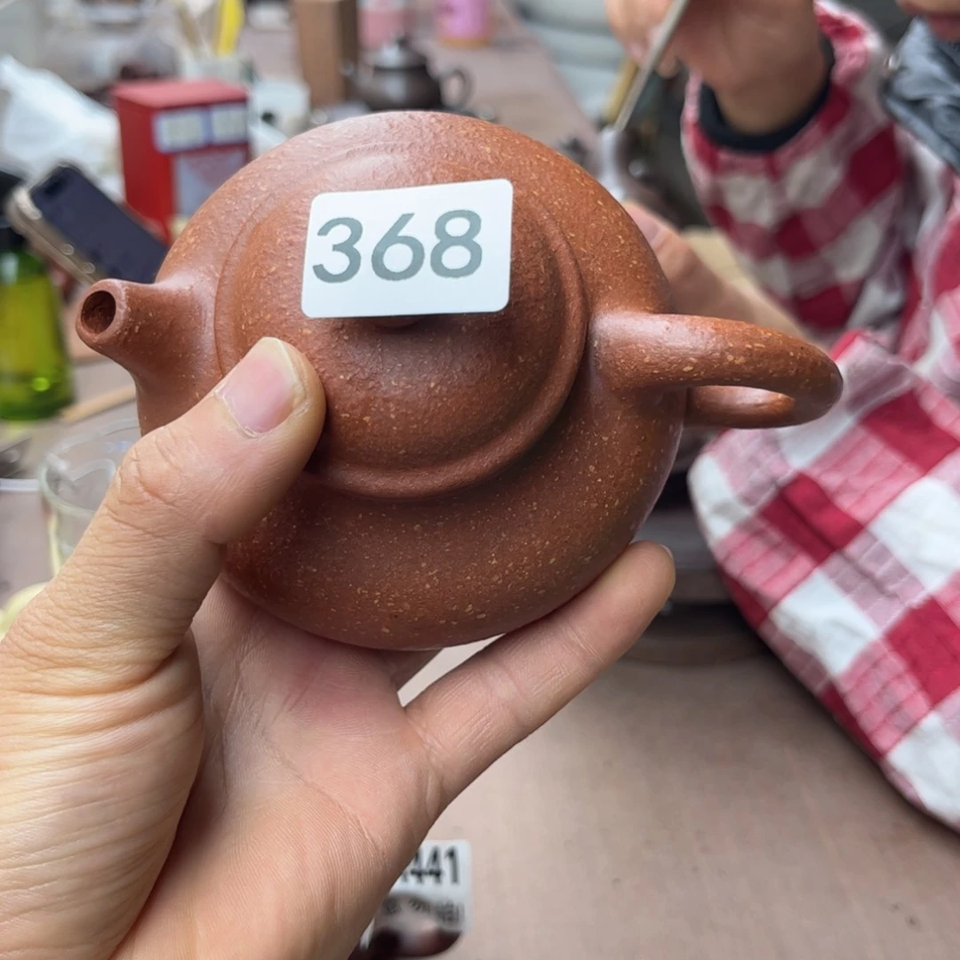 紫砂茶壶降坡泥容天220左右瑕疵