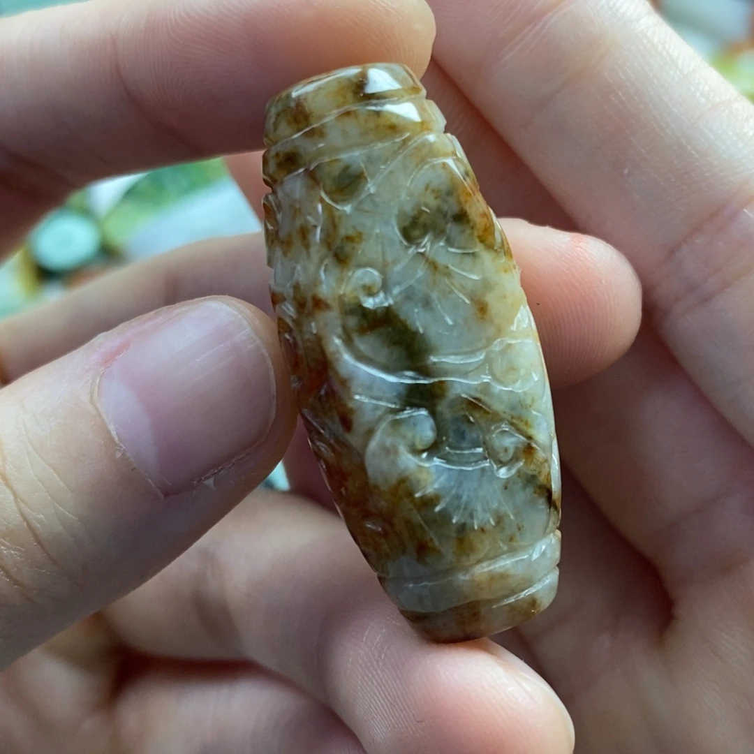 翡翠未镶嵌颈饰吊坠