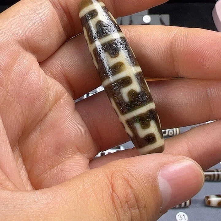 尨***尨玛瑙/玉髓颈饰未镶嵌