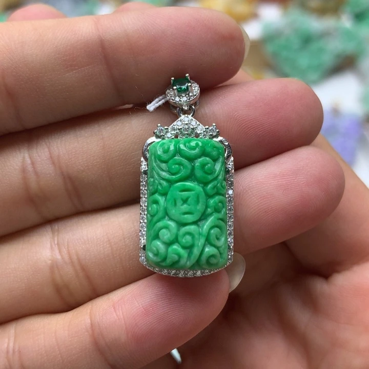 颈饰未镶嵌翡翠翡翠