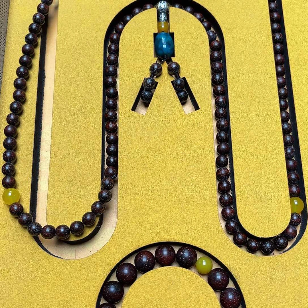 大叶紫檀（黑酸枝木类）