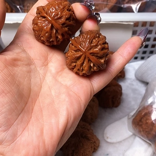 吊坠文玩核桃苹果35