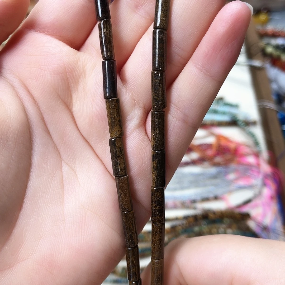玛瑙/玉髓未镶嵌珠宝半成品古铜辉卡4圆柱一条