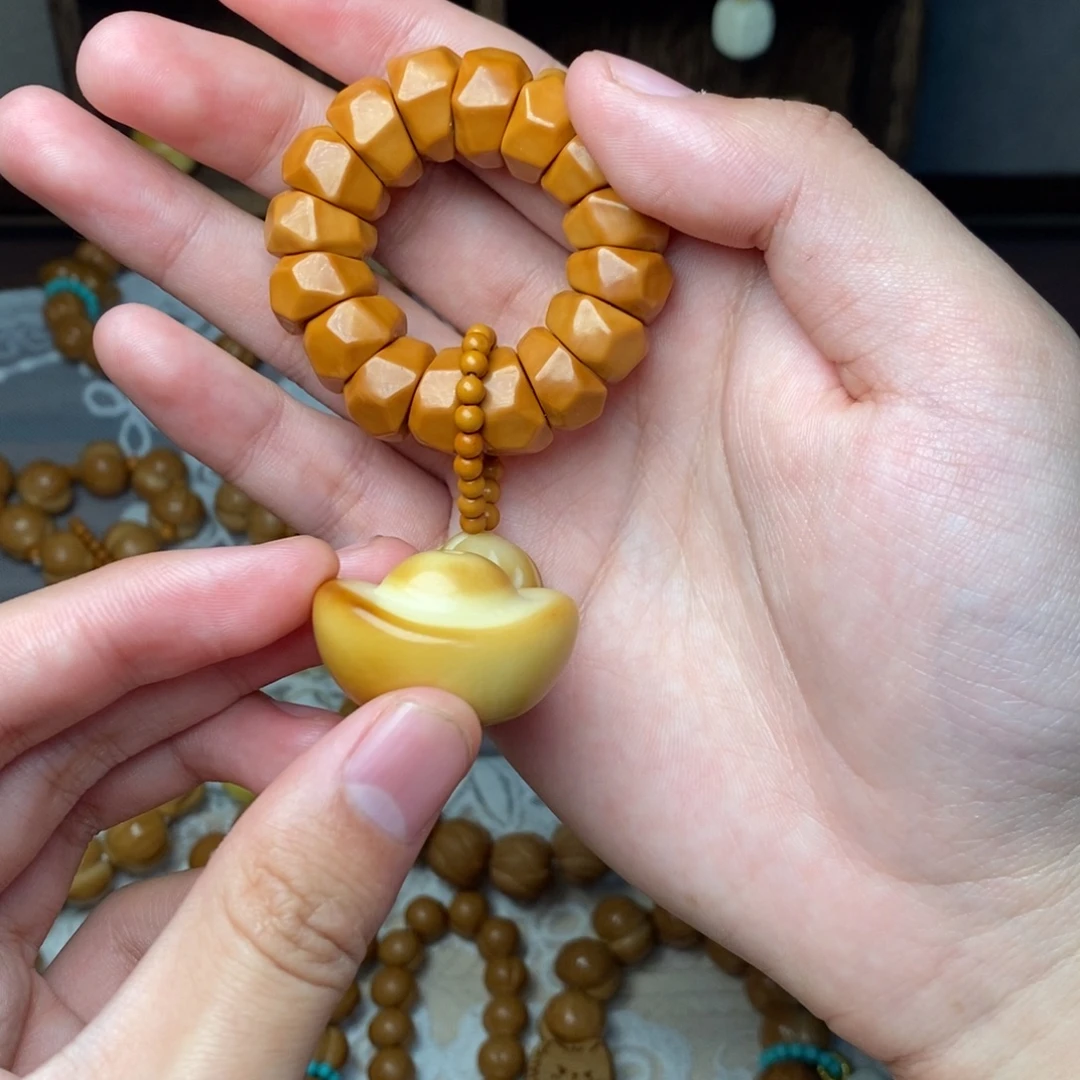 财***爱猴头核桃把件无相大肠