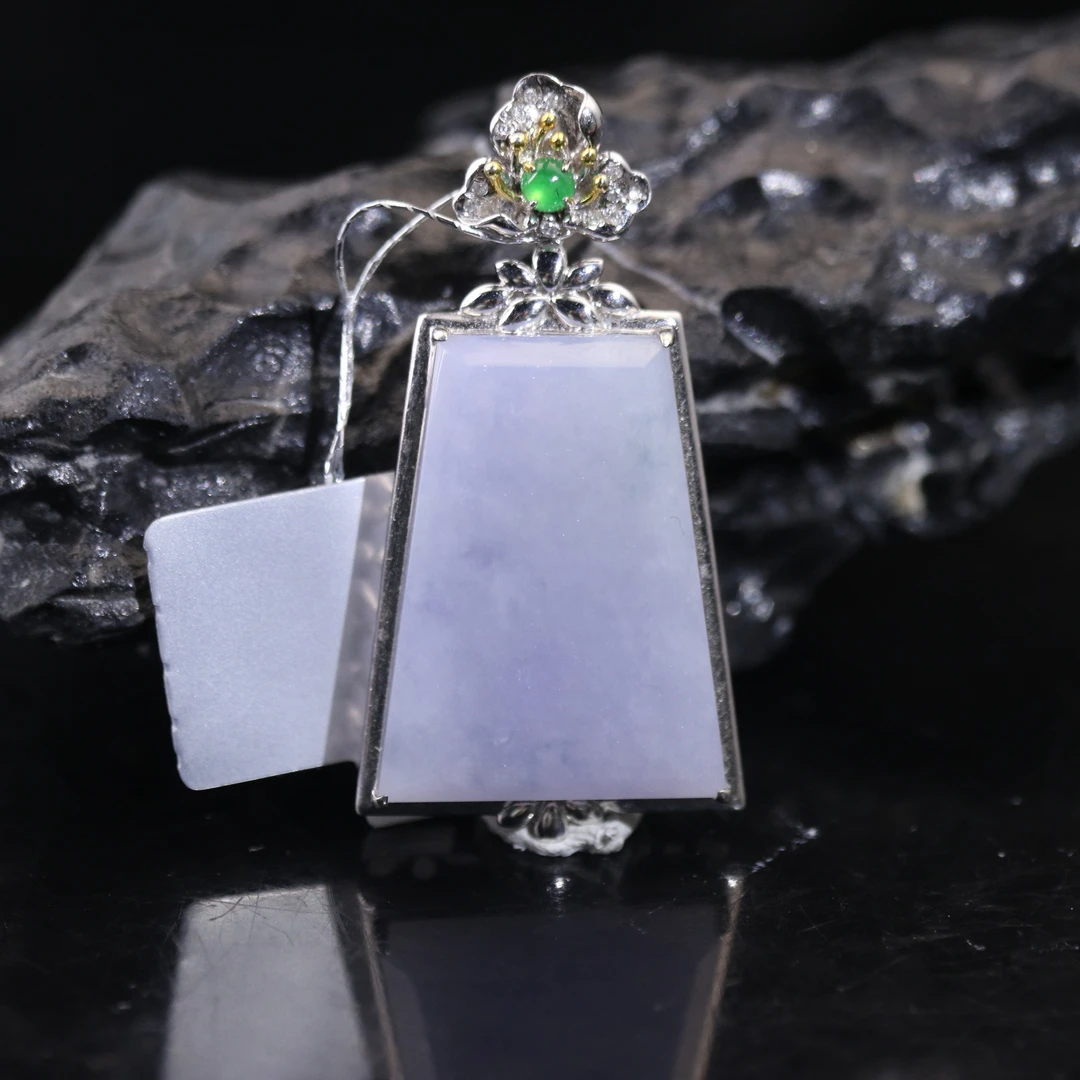 29天然缅甸翡翠A货18k无事牌/300017/上海嘉禾拍卖