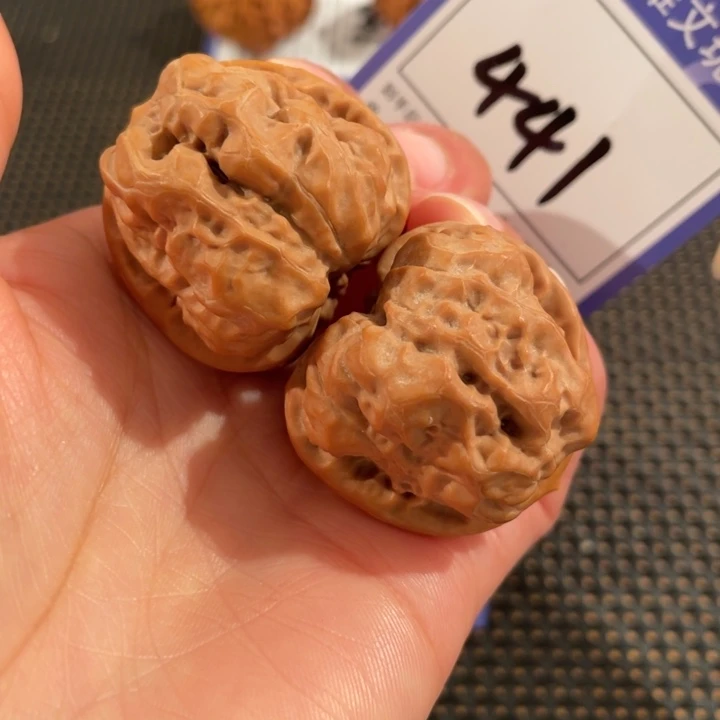 文玩核桃把件441号3.6蛤蟆头