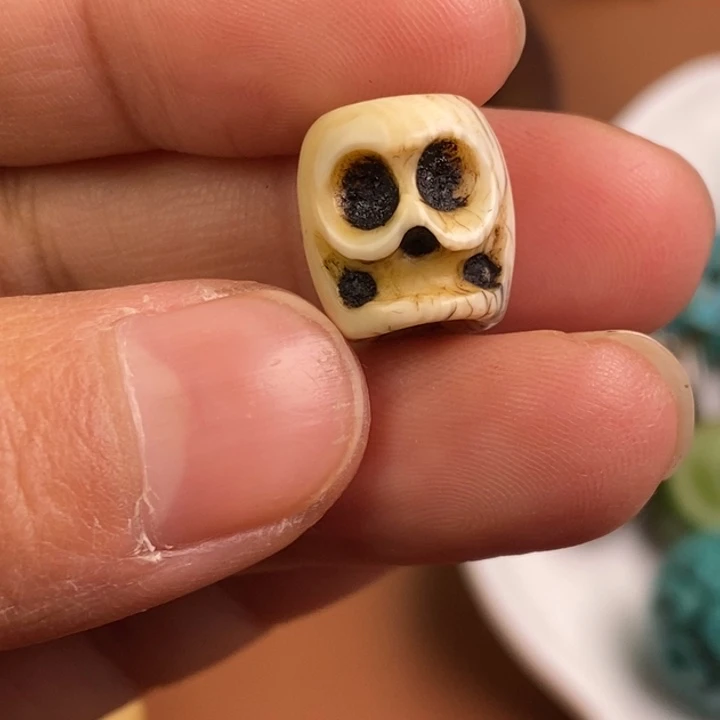 琉璃/树脂/塑料类