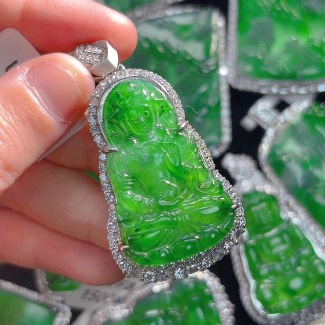 翡翠颈饰未镶嵌观音