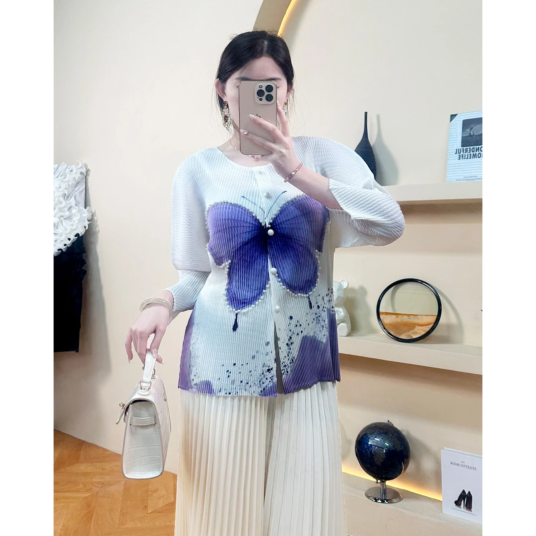 2025年春秋宽松显瘦蝴蝶印花上衣