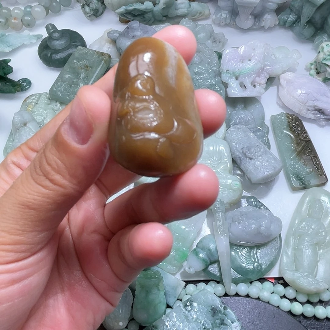 颈饰未镶嵌和田玉（糖玉）这种