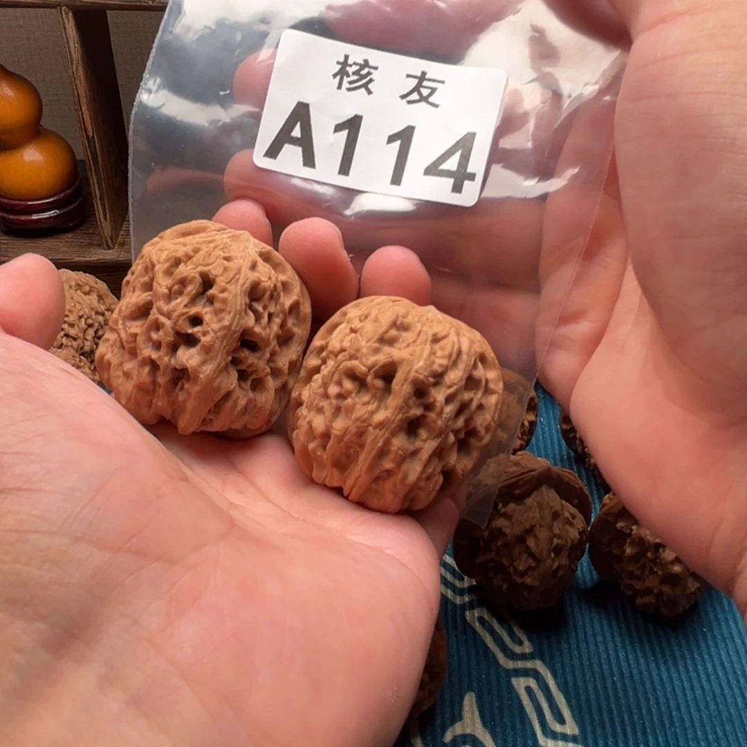 文玩核桃吊坠西北