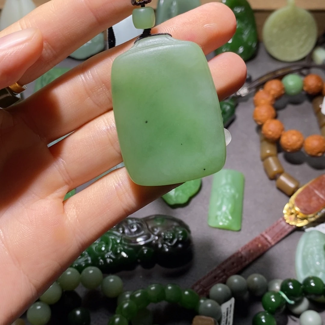 未镶嵌和田玉挂件