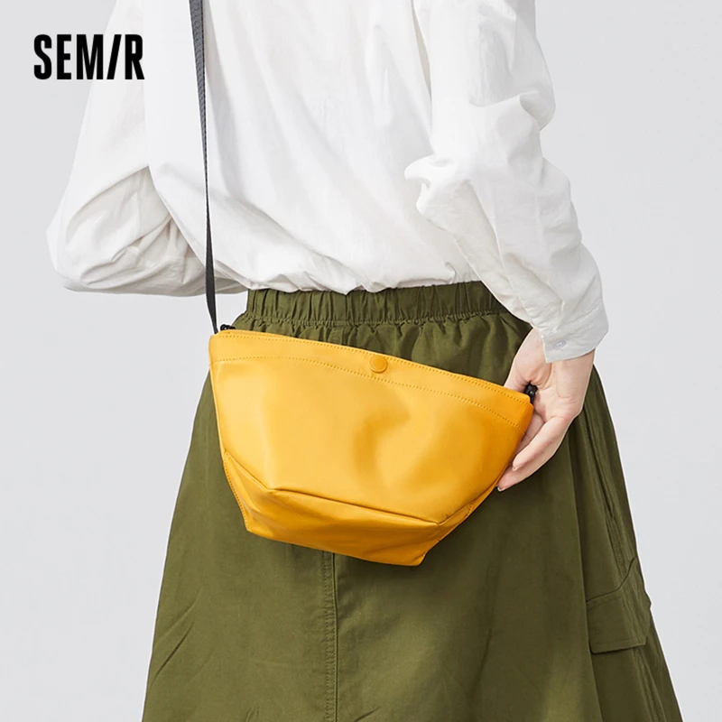 森马斜挎包女通勤单肩包新款小包运动包包帆布包尼龙包休闲