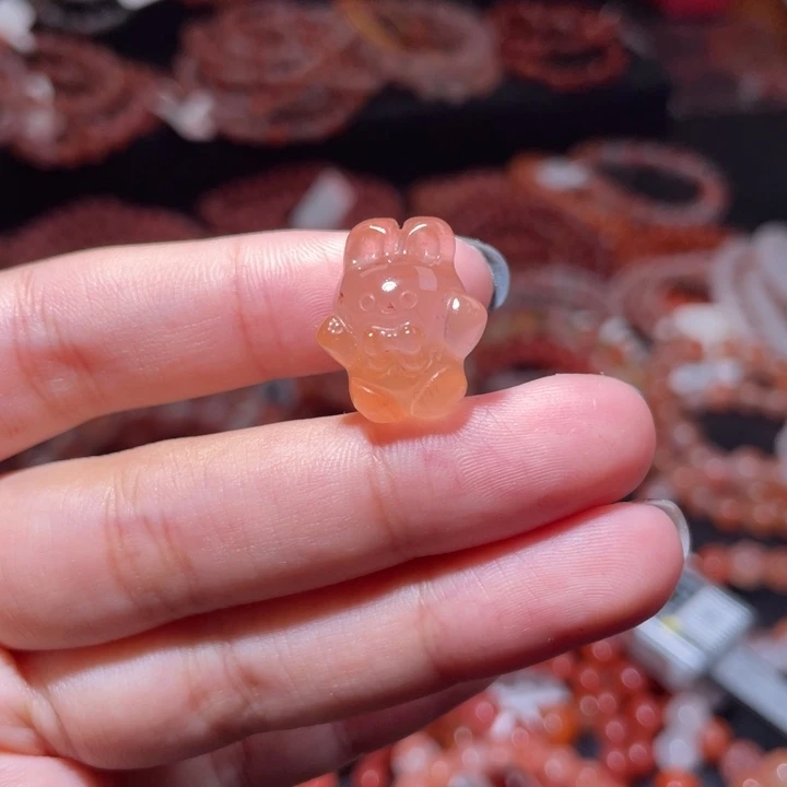 南红玛瑙未镶嵌小兔子1284打孔备注