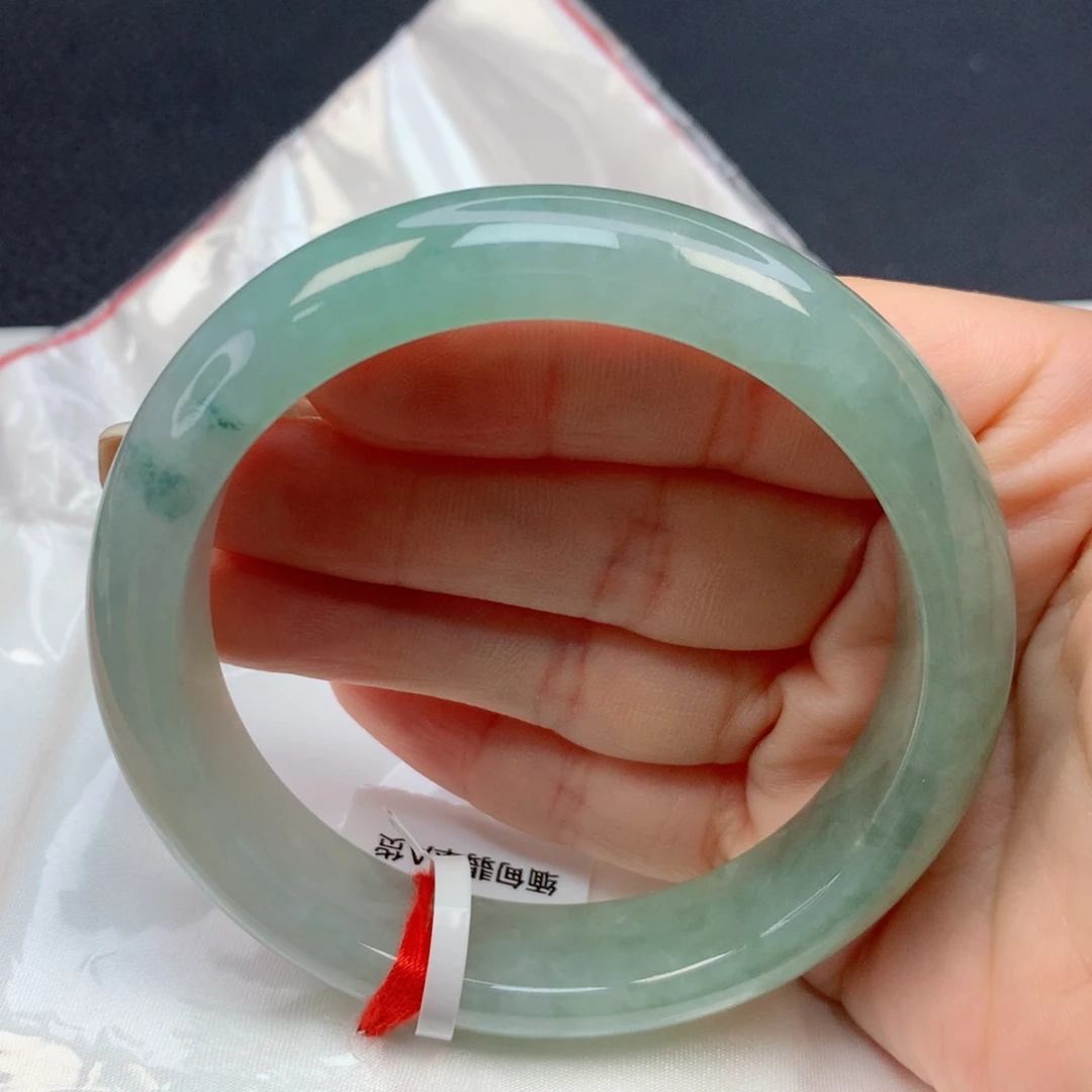 翡翠手镯未镶嵌58-59湖水蓝飘花