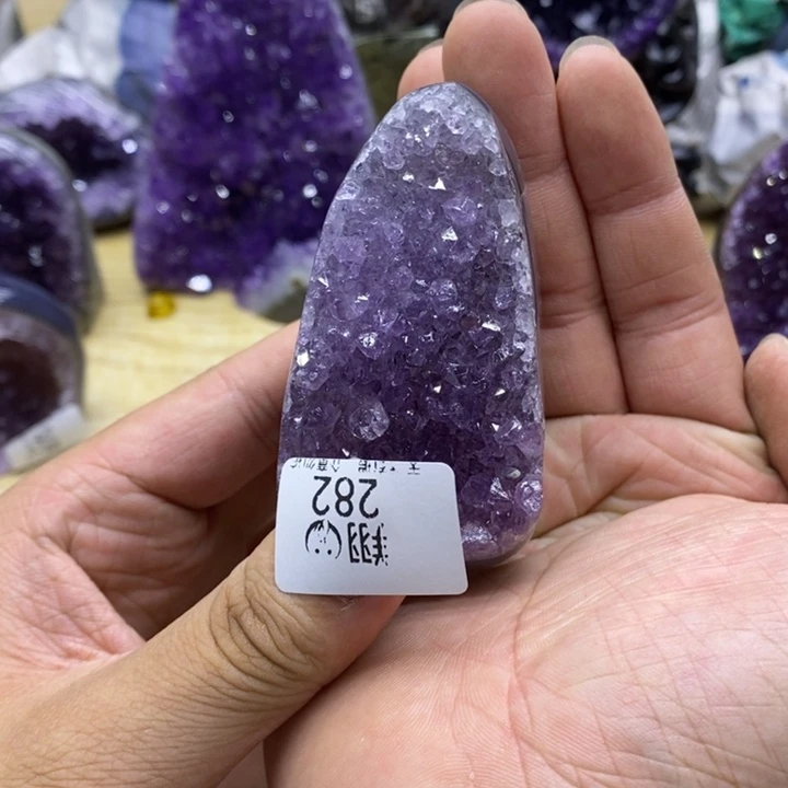 红***兔未镶嵌紫晶大型摆件（非配饰）