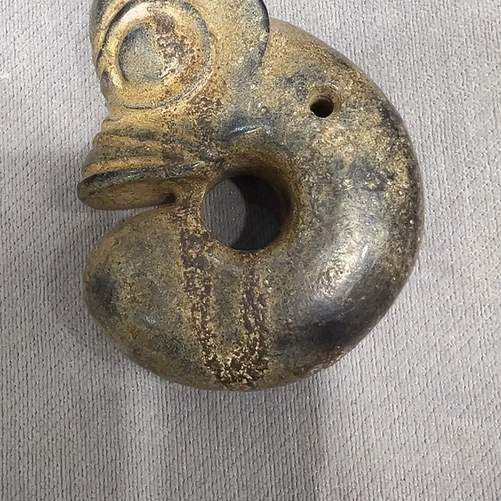 岫岩河磨玉（透闪石质玉）未镶嵌颈饰