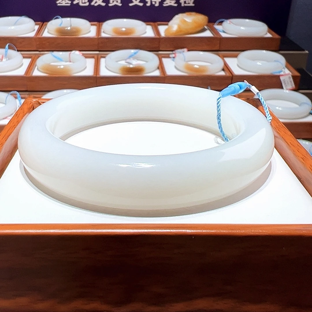 和田玉定金手镯59/60未镶嵌