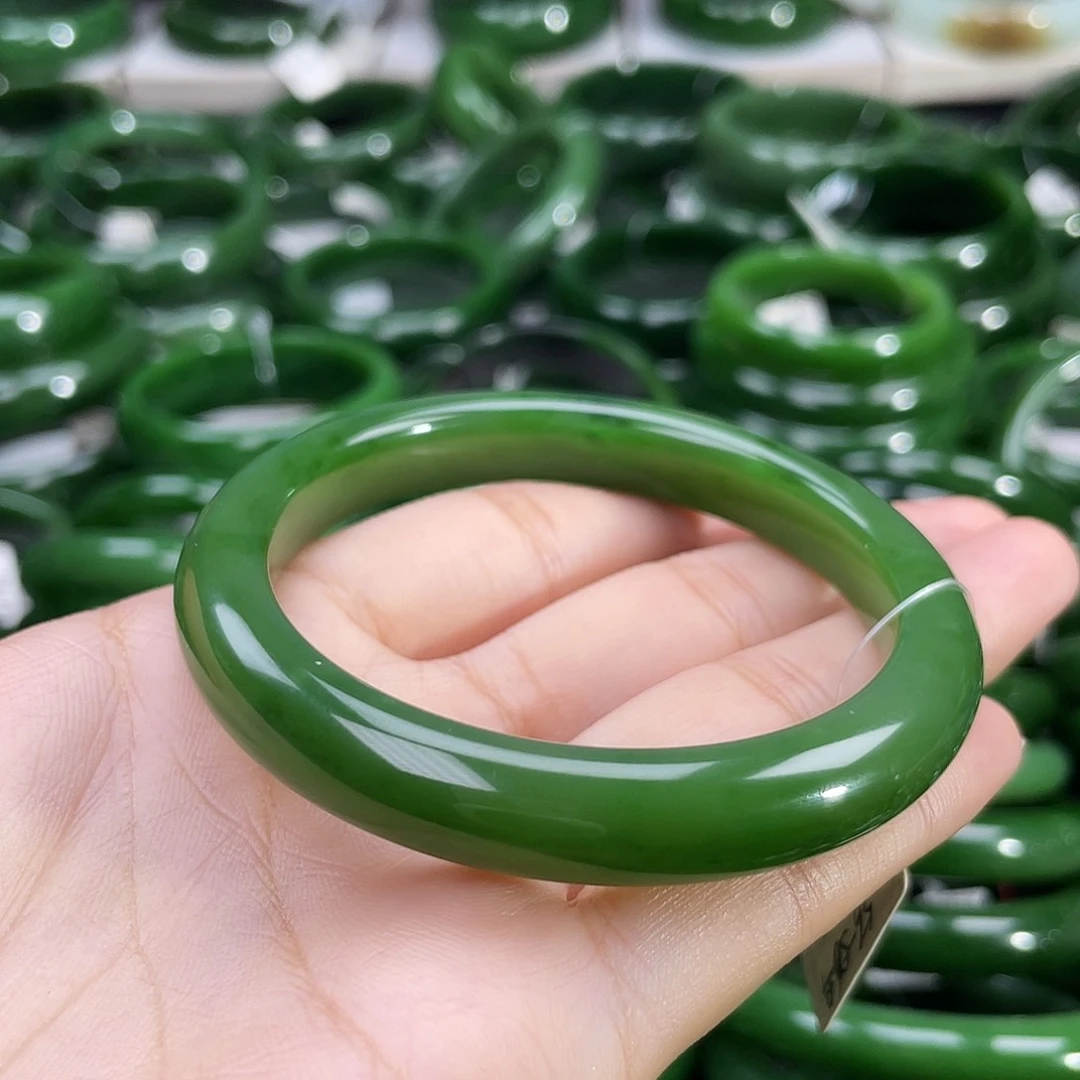未镶嵌手镯和田玉（碧玉）