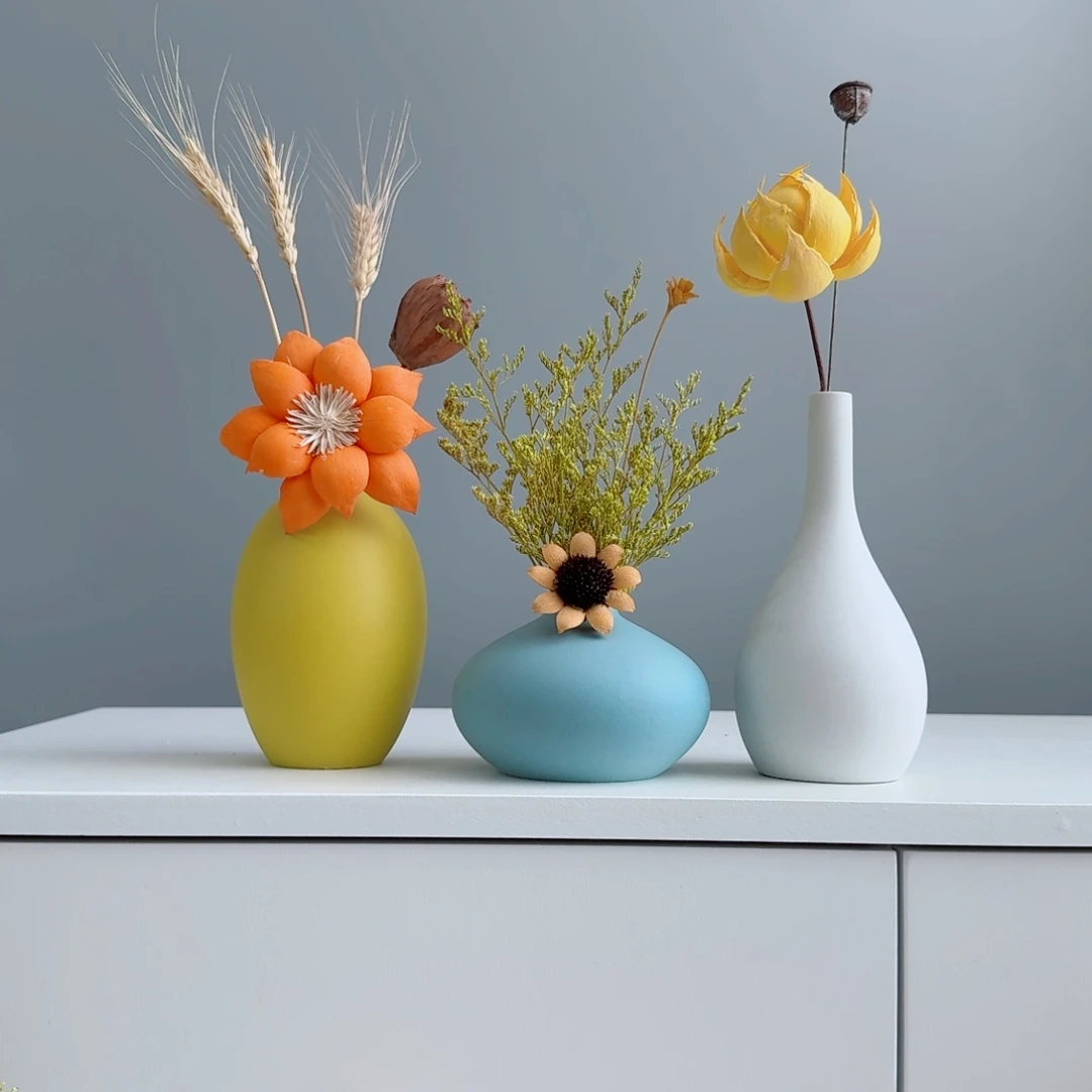 摆件陶瓷小花瓶摆件含花总高约20-30cm