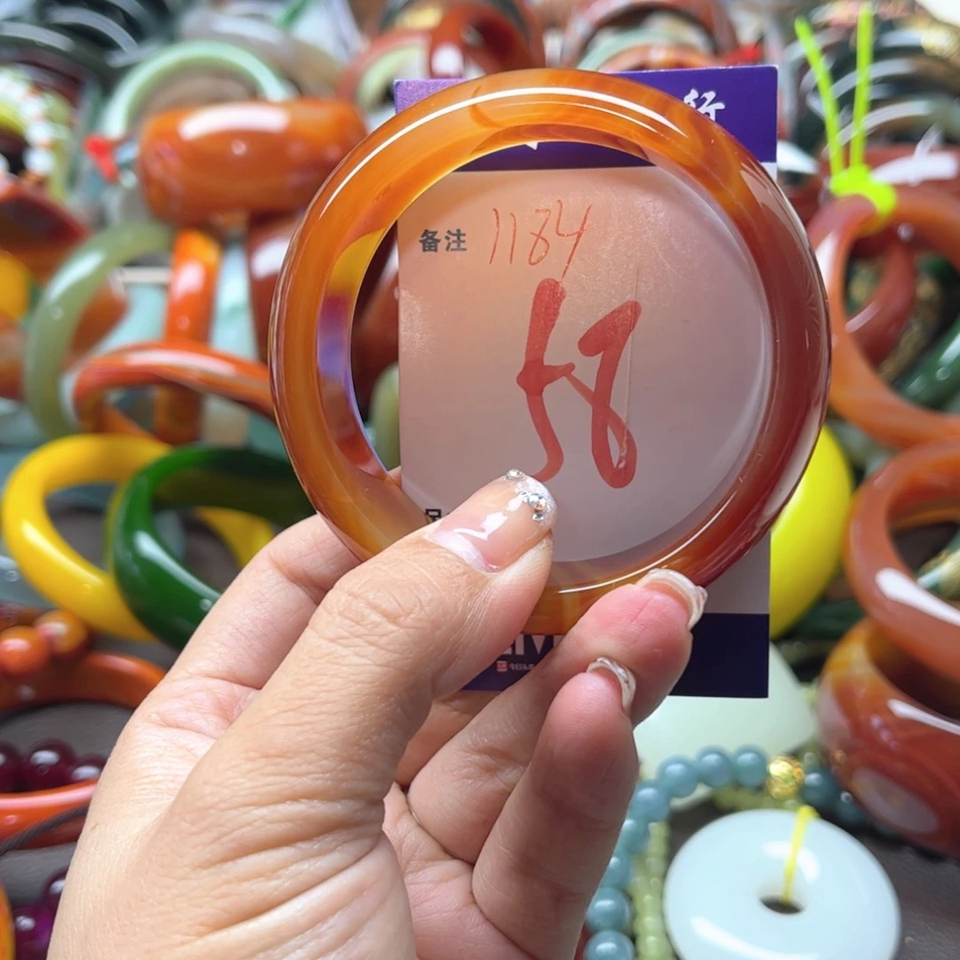 手镯玛瑙/玉髓未镶嵌